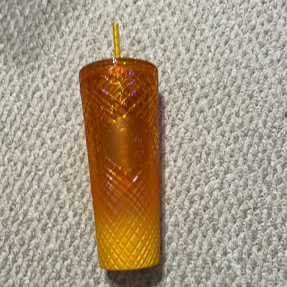 🆕BNWT Starbucks Tumblr - Picture 1 of 2